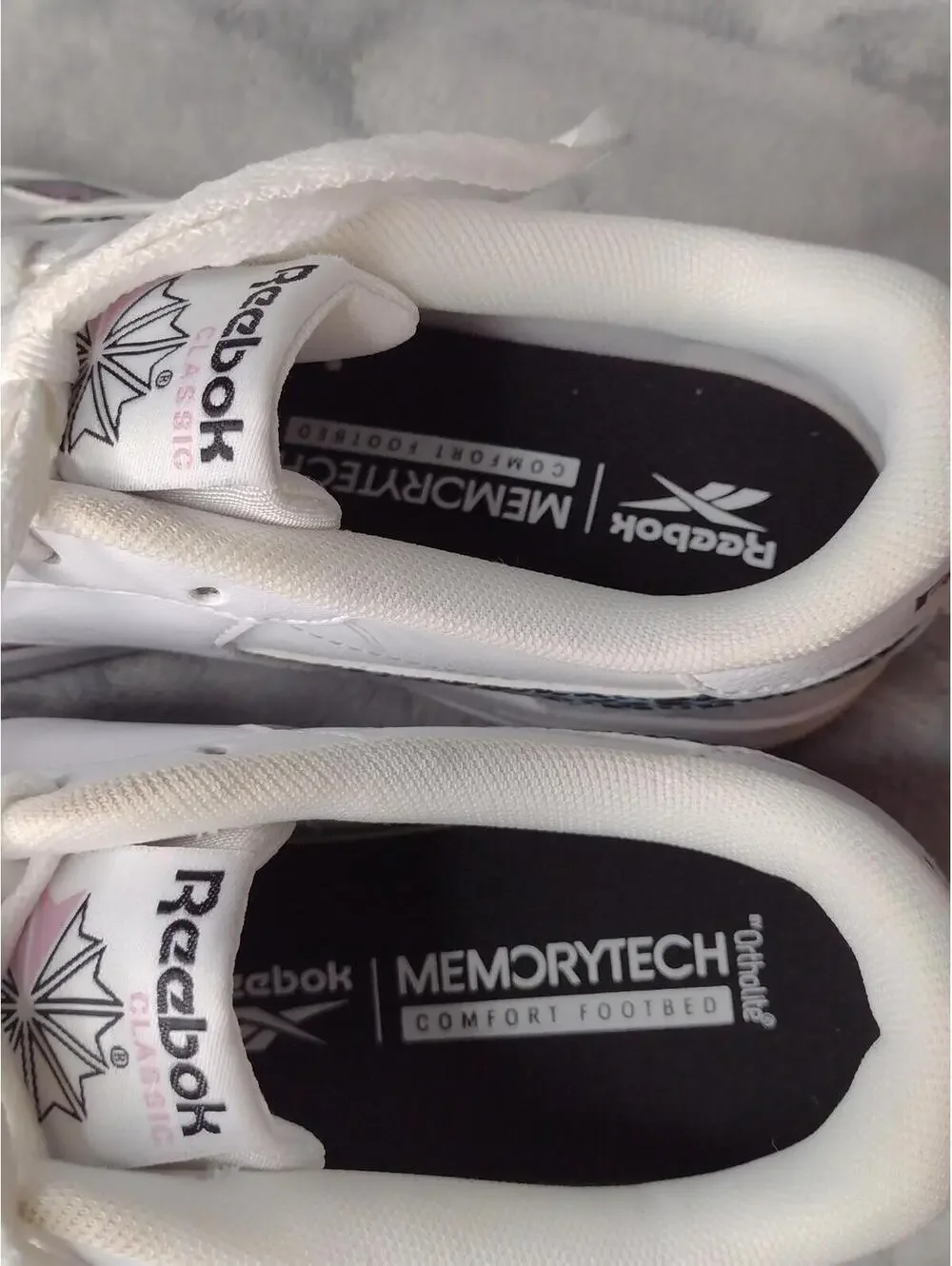 NWT Reebok Women's White/MemoryTech Tennis Sneakers Size 10